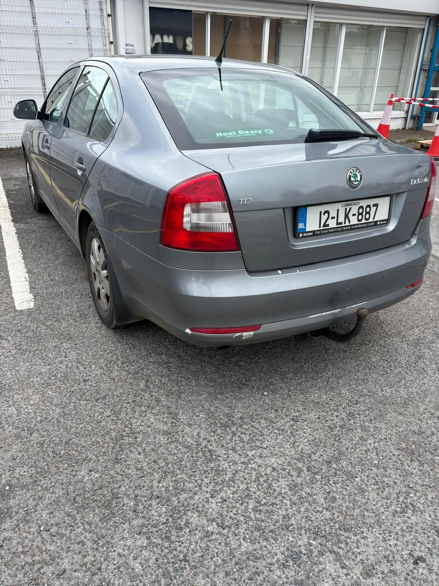 Skoda Octavia 2012 - Image 2