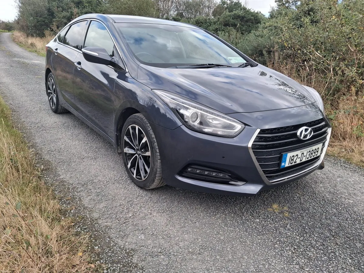 2018 Hyundai i40 executive 1.7 - Image 1