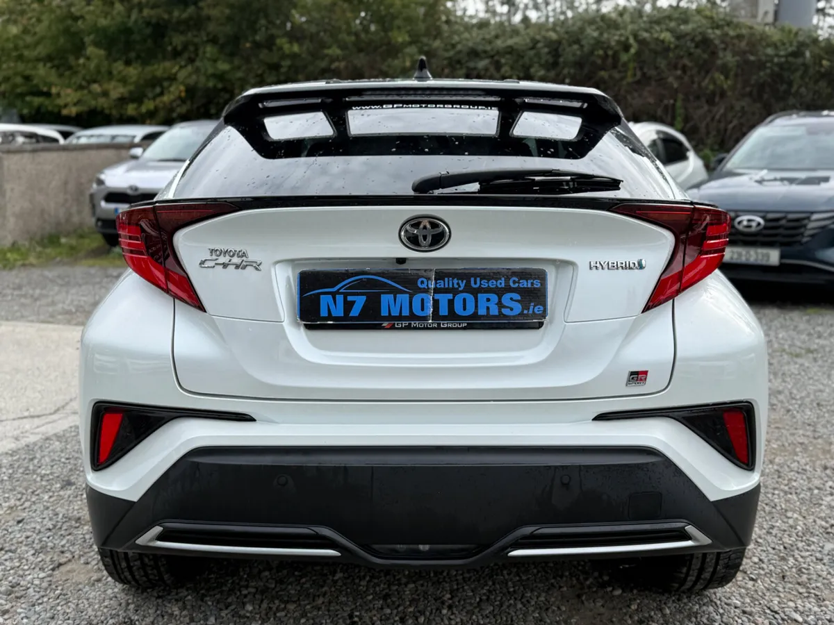 2023 Toyota C-HR 1.8 HYBRID GR SPORT AUTO - Image 4