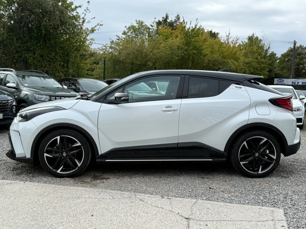 2023 Toyota C-HR 1.8 HYBRID GR SPORT AUTO - Image 6