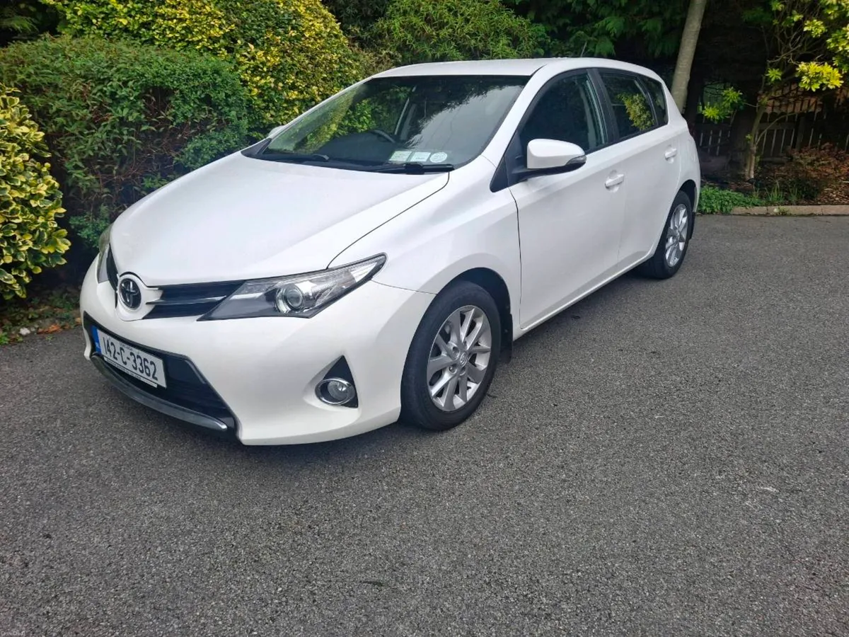 Toyota Auris 2014 - Image 4