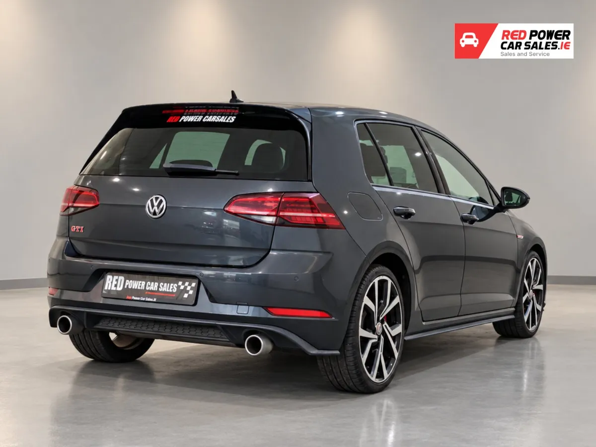 2017 Volkswagen Golf GTI - Image 5