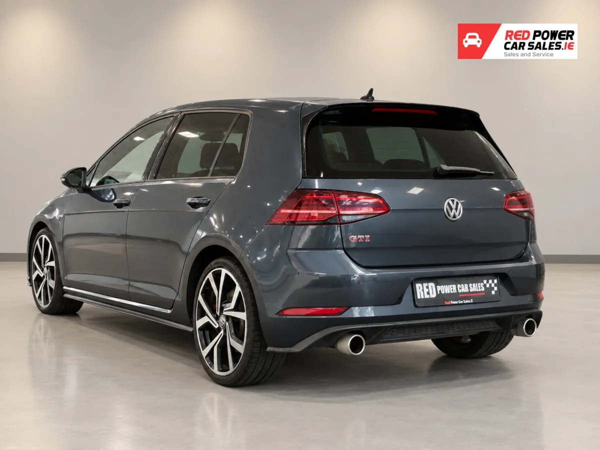 2017 Volkswagen Golf GTI - Image 6