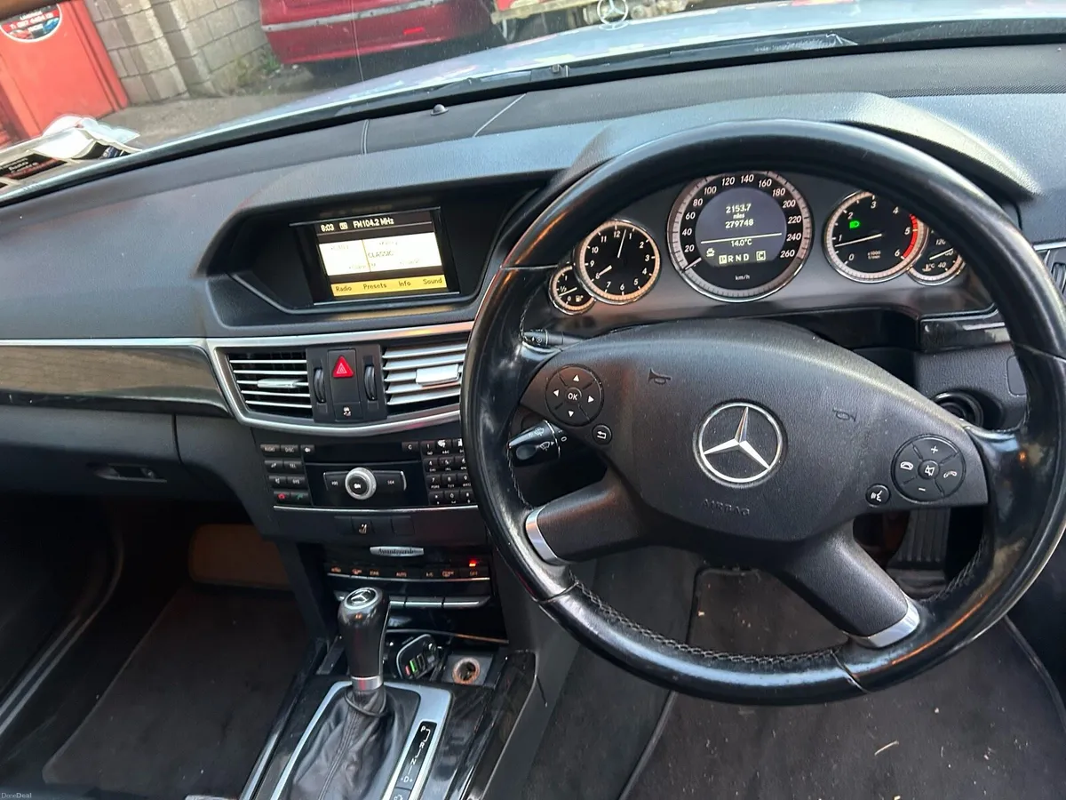 2010 MERCEDES E 200 CDI AVANT GARDE AUTO - Image 6