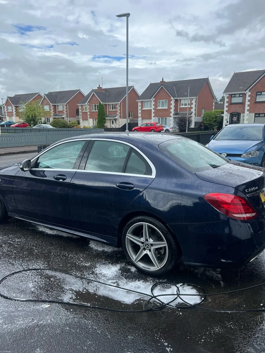 Mercedes C220 AMG Line 2.1 9G Tronic - Image 1