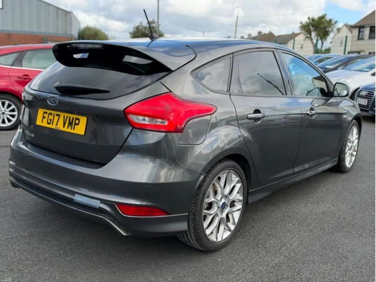 Ford Focus ST-LINE TDCI - Image 3
