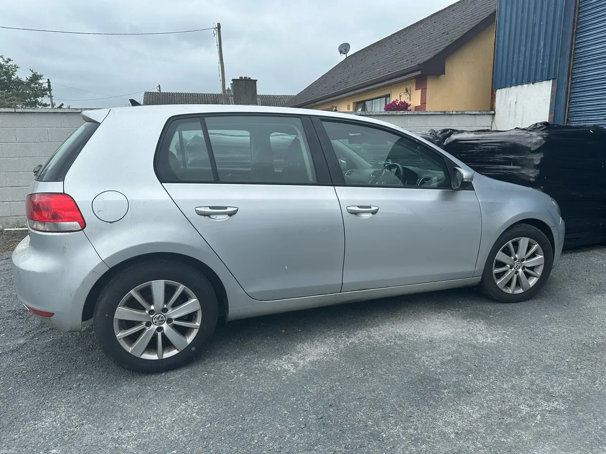 VW Golf - Image 1