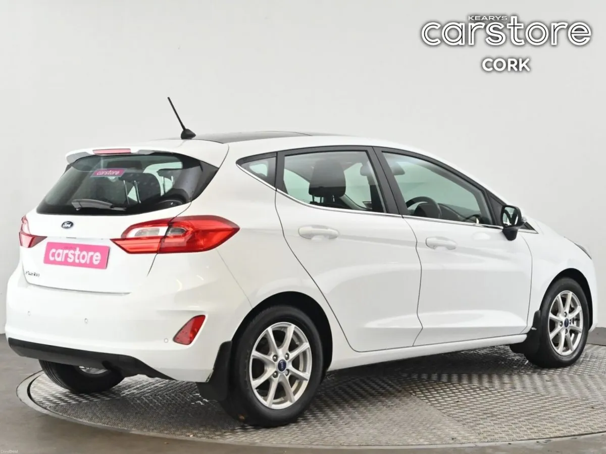 Ford Fiesta 1.5 TDCi 85 PS Titanium - Image 5