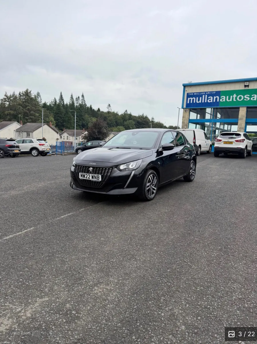 2022 Peugeot 208 1.5 BlueHDi 100 Allure Premium - Image 2