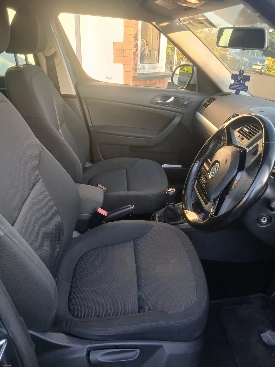 Car - Image 6