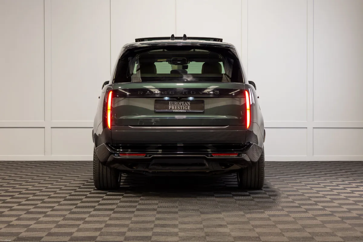 2024 Range Rover P460e HSE *Pan Roof - Image 5