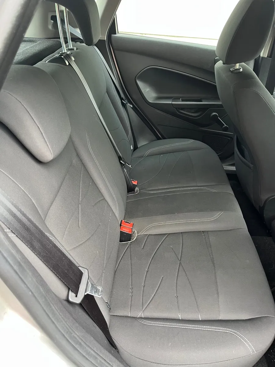Ford Fiesta 2013 - Image 6