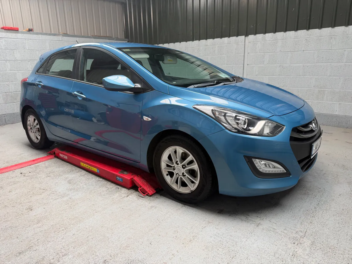 2014 HYUNDAI i30    NEW NCT ! - Image 1