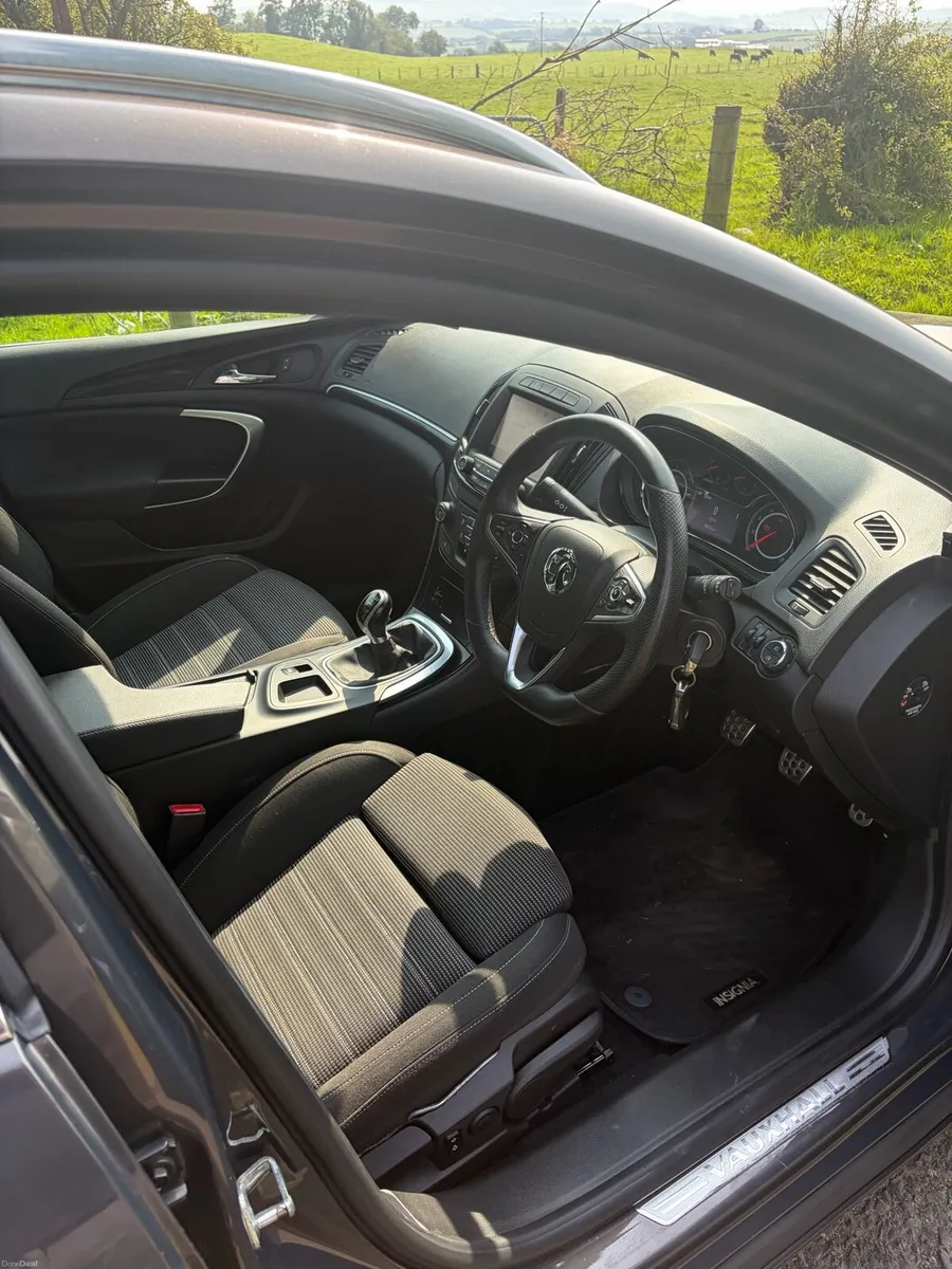2016 VX LINE INSIGNIA ESTATE - Image 5