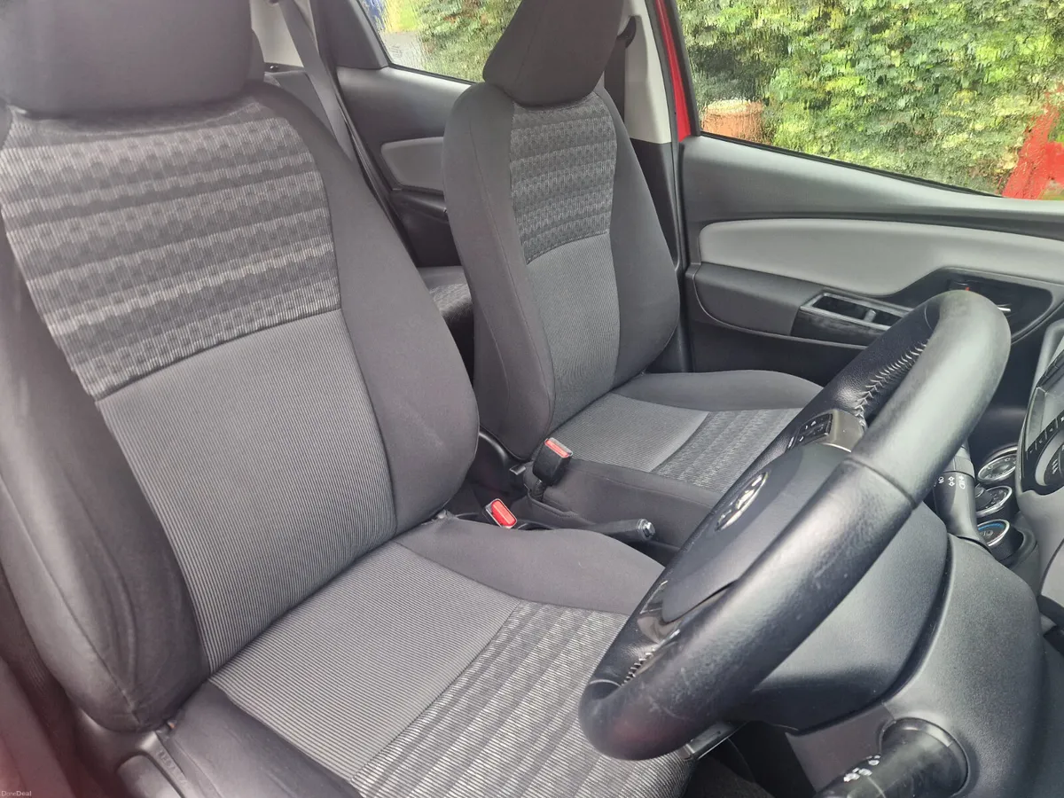 Toyota Yaris Luna 2016 - Image 5