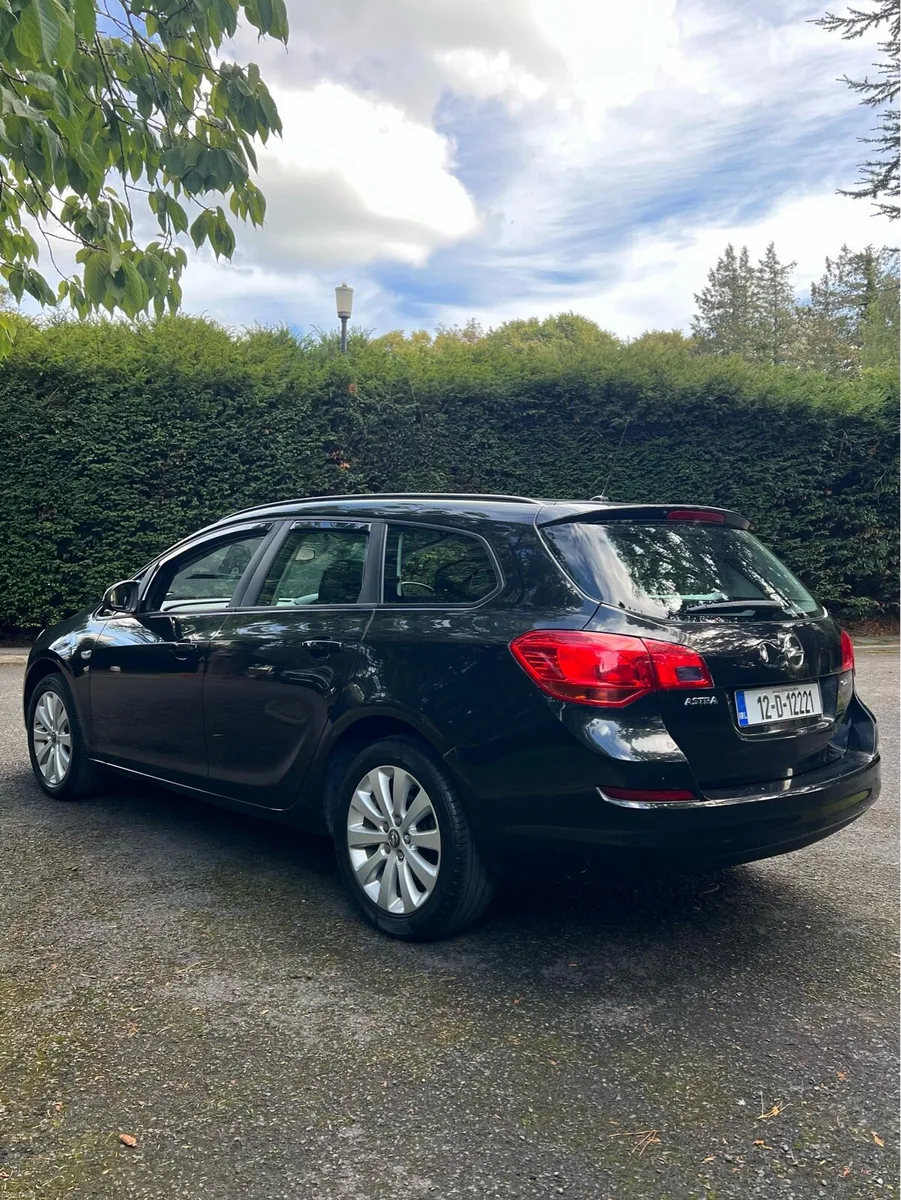 Opel Astra Estate (NEW NCT)(LOW MILEAGE) - Image 6