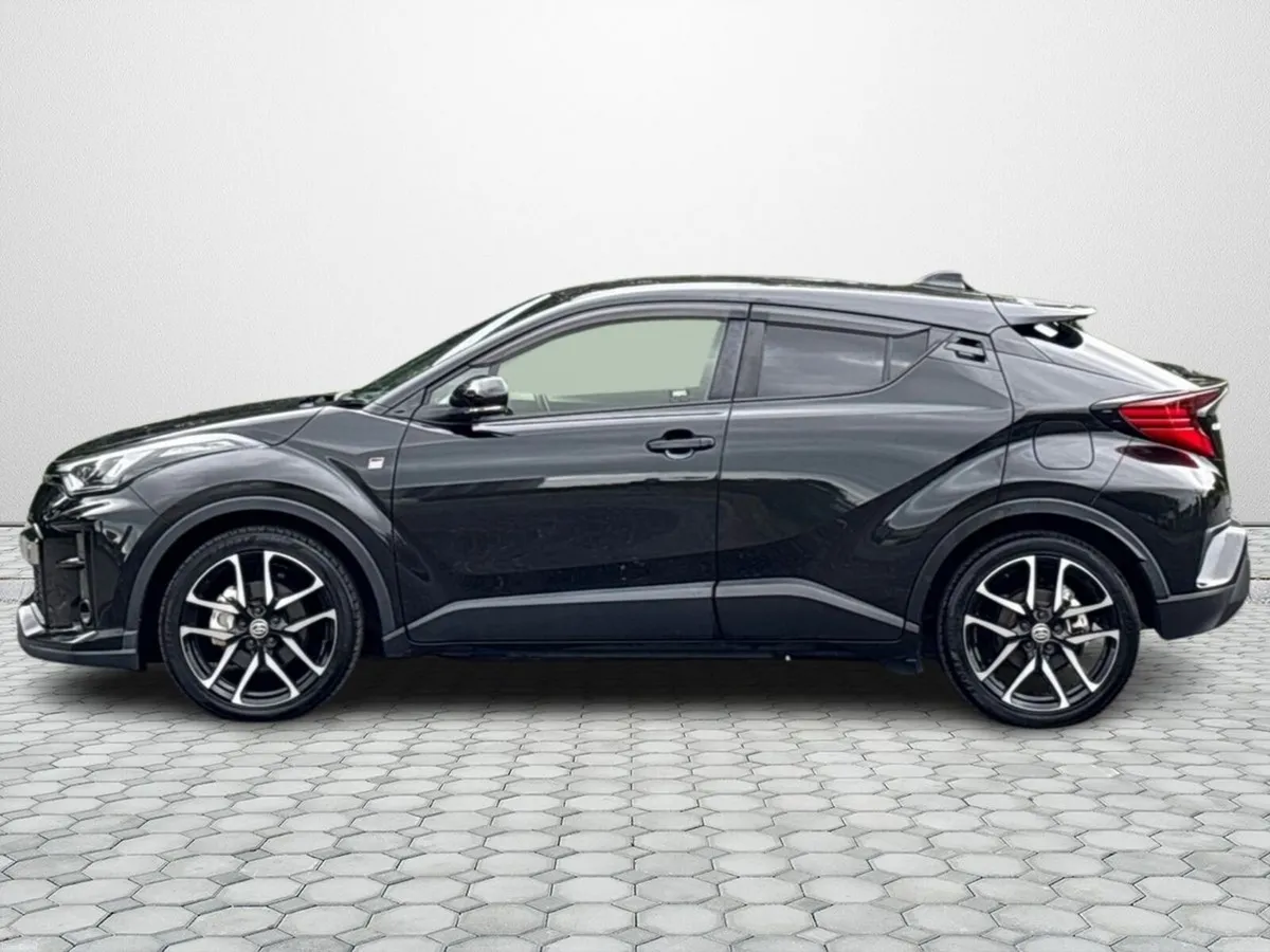 Toyota C-HR Hybrid - Image 5