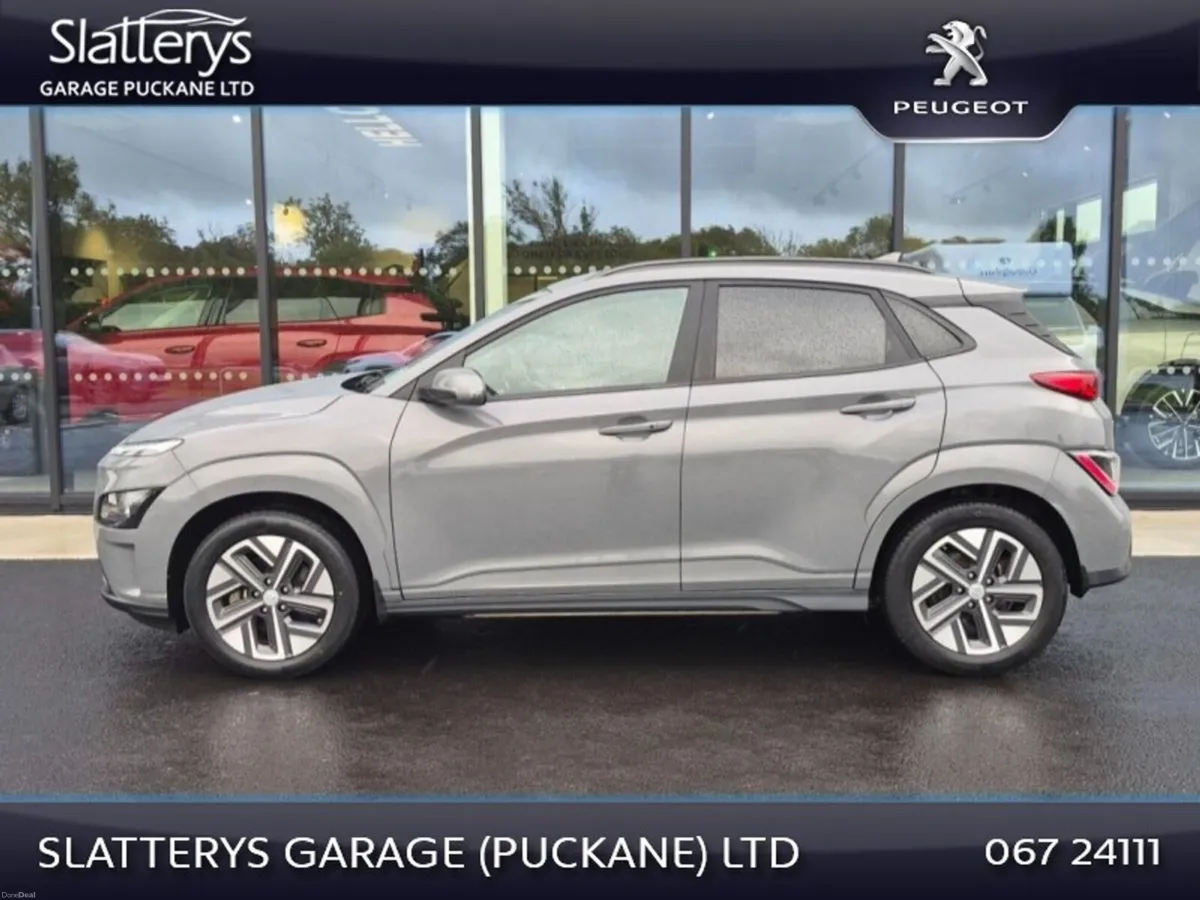 Hyundai KONA Kona EV Executive 39 kWh - Image 3