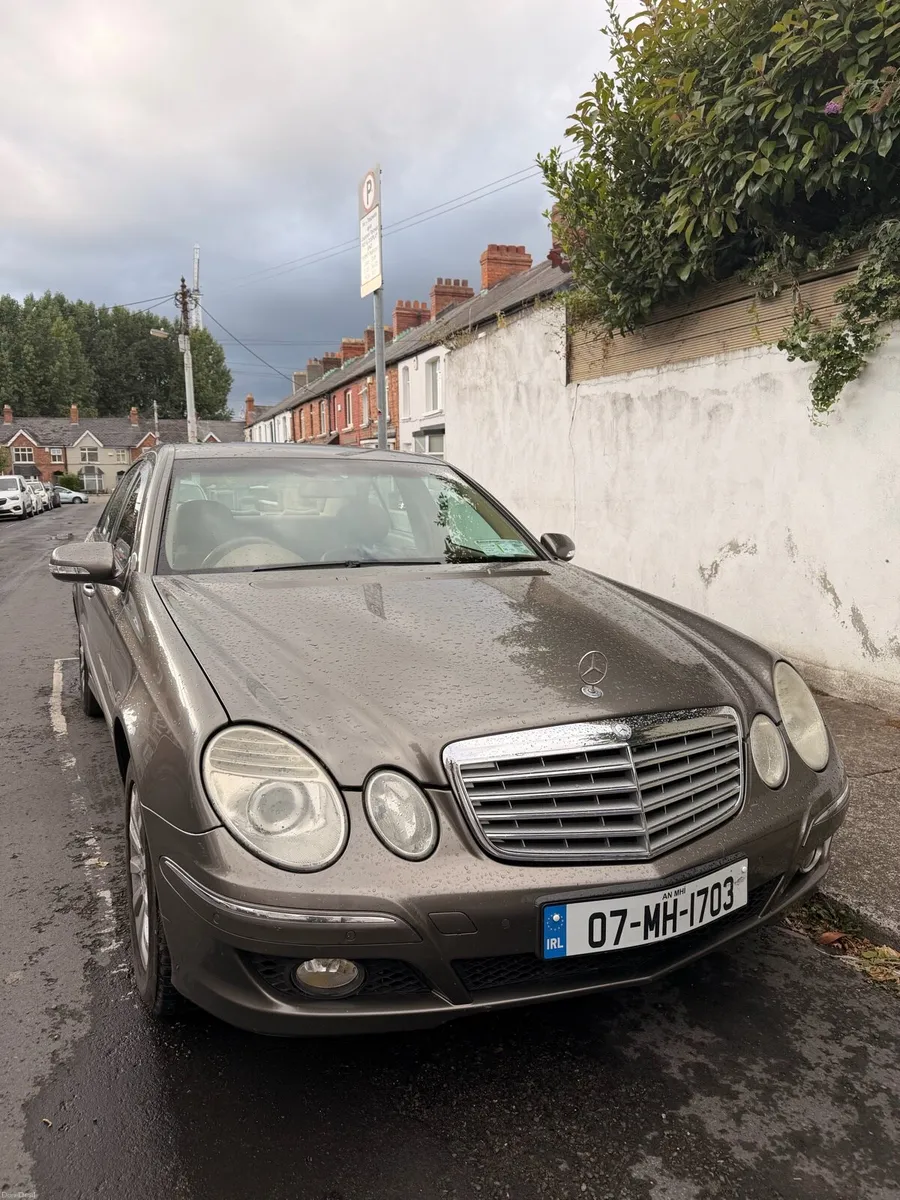 Mercedes E200 Kompressor Automatic 2007 - Image 1