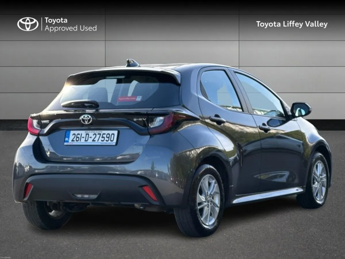 Toyota Yaris Yaris HEV LUNA - Image 2