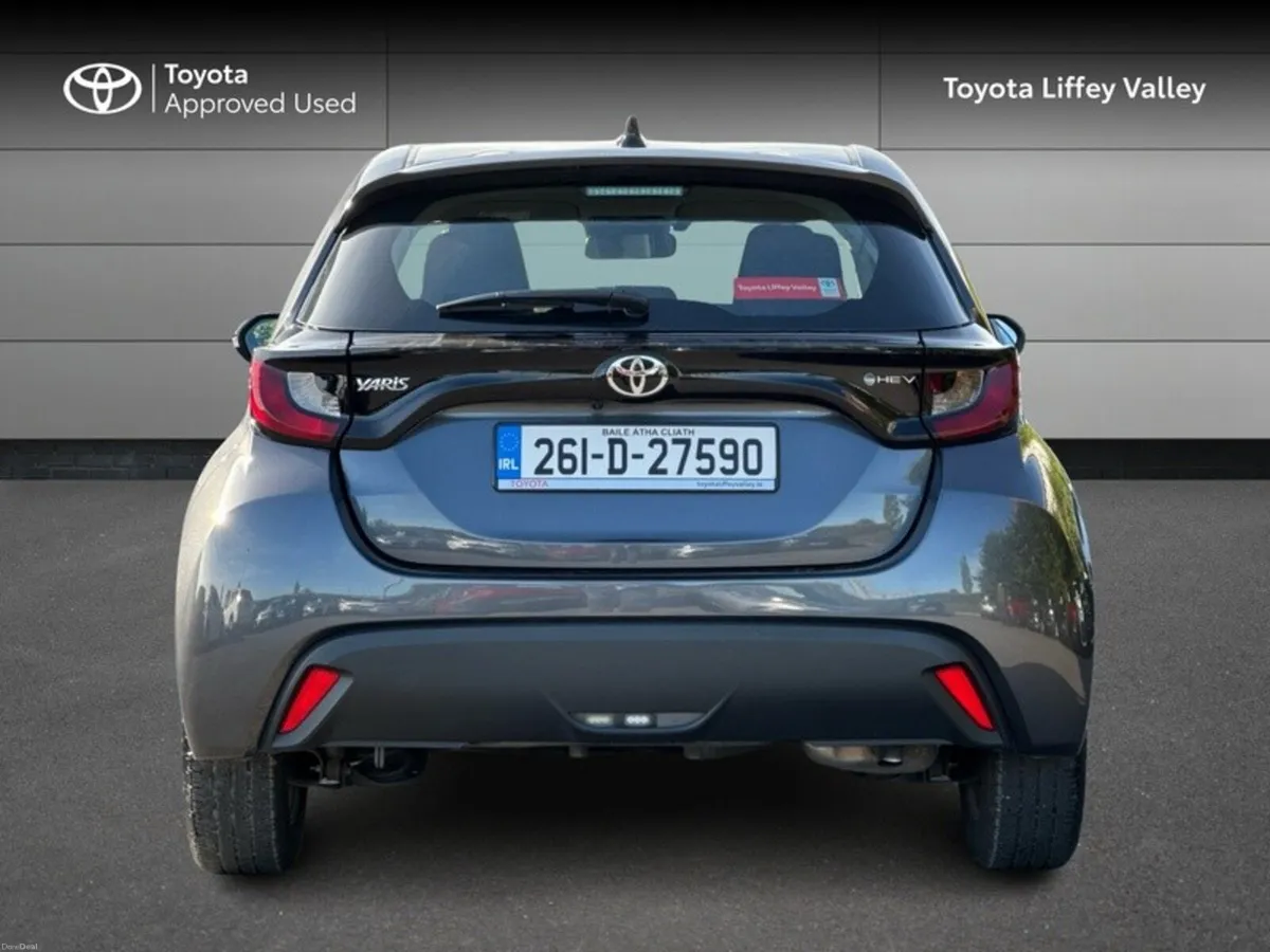 Toyota Yaris Yaris HEV LUNA - Image 4