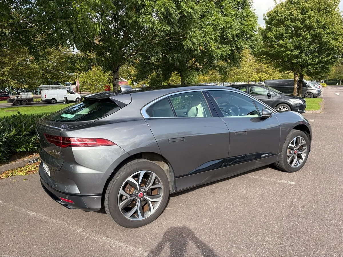 Jaguar IPace P400 AWD HSE - Image 6