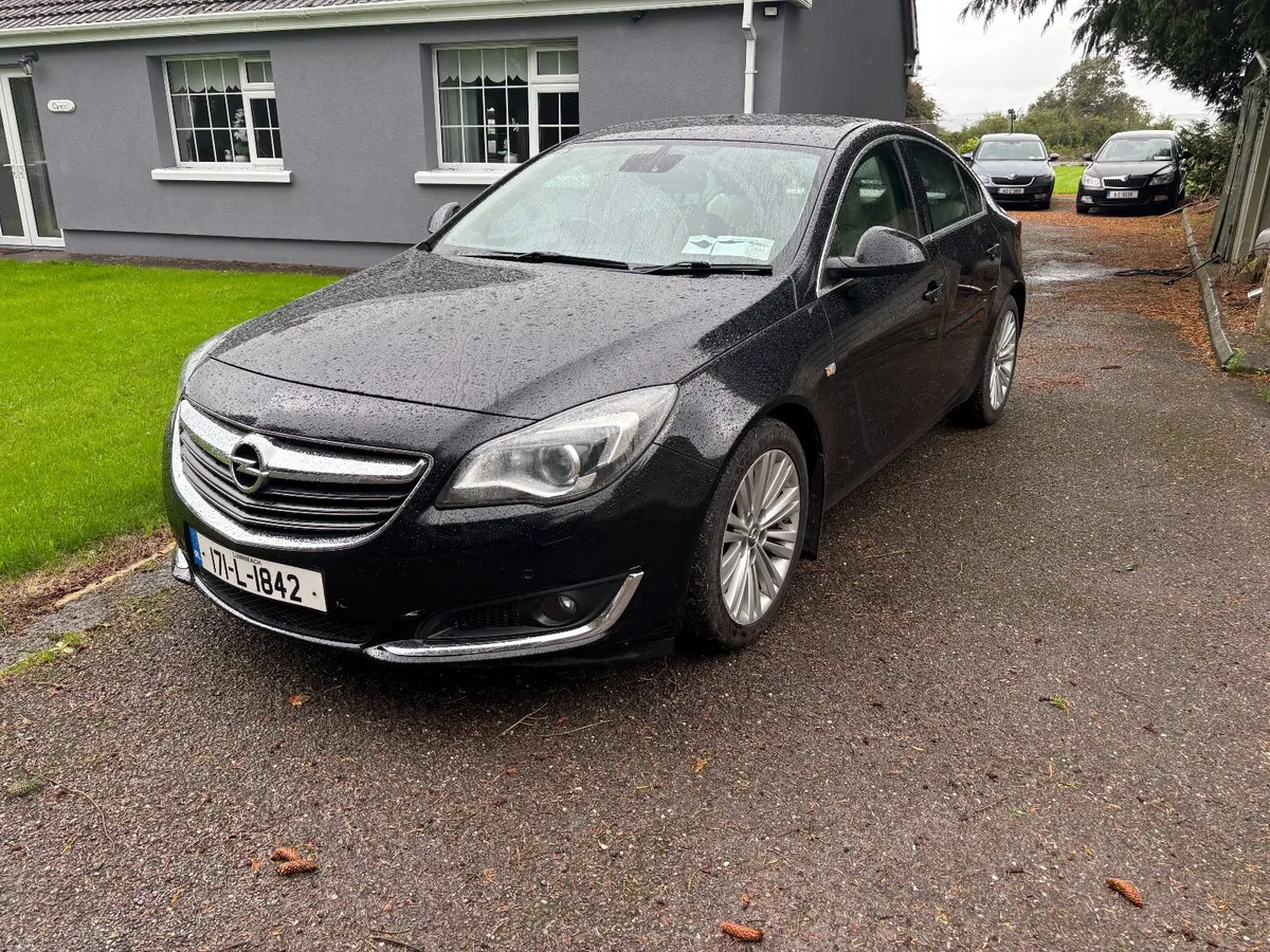 Top of the range Opel Insignia 2017 2.0 diesel - Image 1