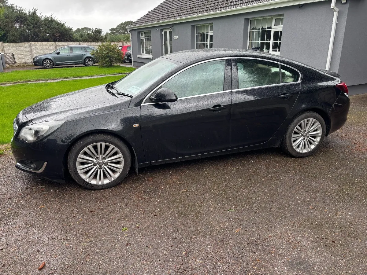 Top of the range Opel Insignia 2017 2.0 diesel - Image 2