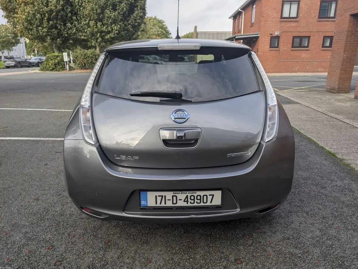 Nissan Leaf Tekna 30kWh – Top Spec - Image 5