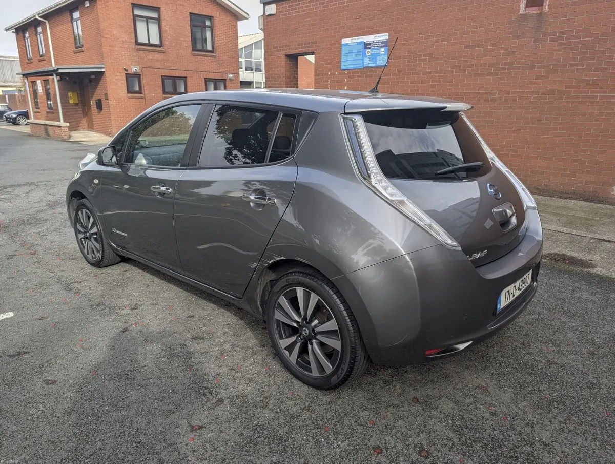 Nissan Leaf Tekna 30kWh – Top Spec - Image 4