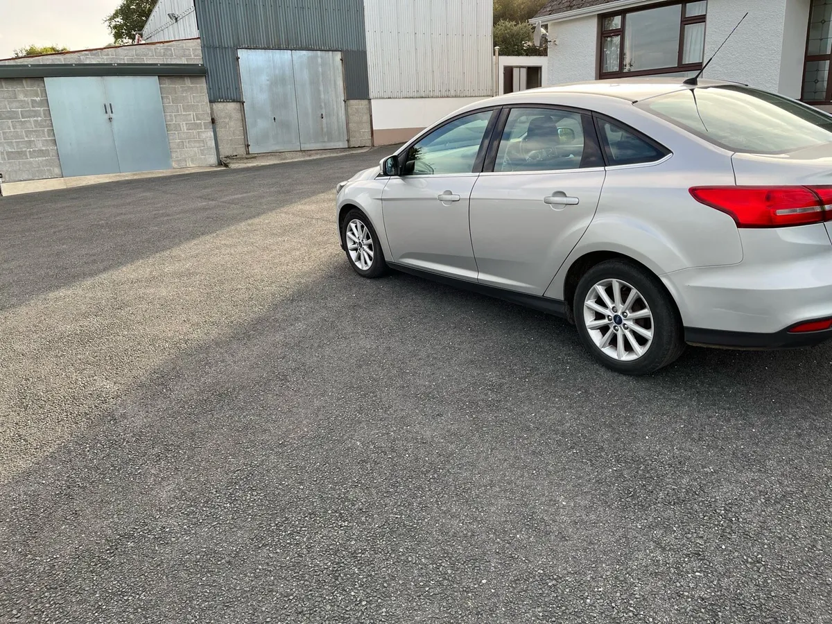 Ford focus - Image 2