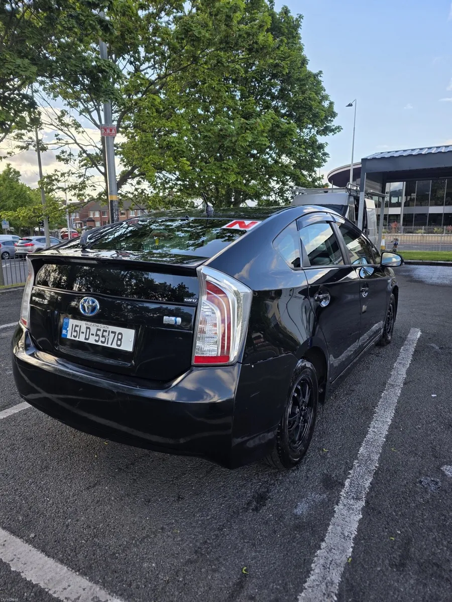 Toyota prius 2015 5500€ - Image 5
