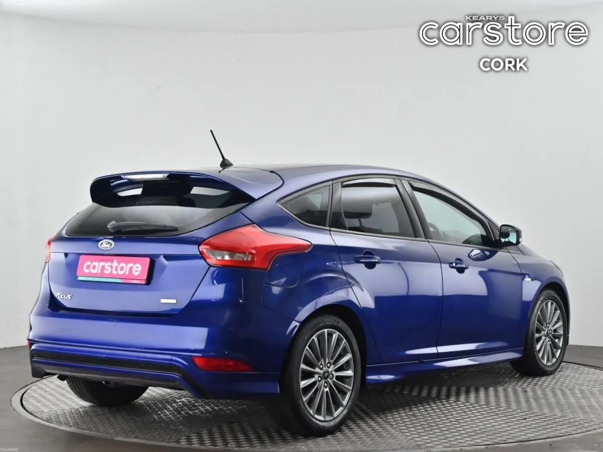 Ford Focus 1.0 EcoBoost 125PS ST-Line - Image 5