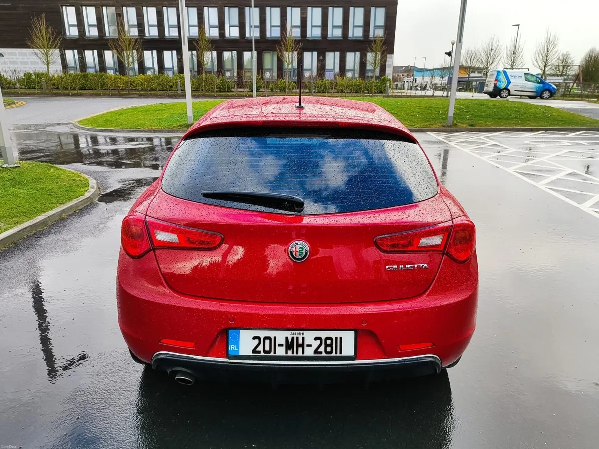 Alfa Romeo Giulietta 2020 - 1.6 JTDm 120HP - Image 3