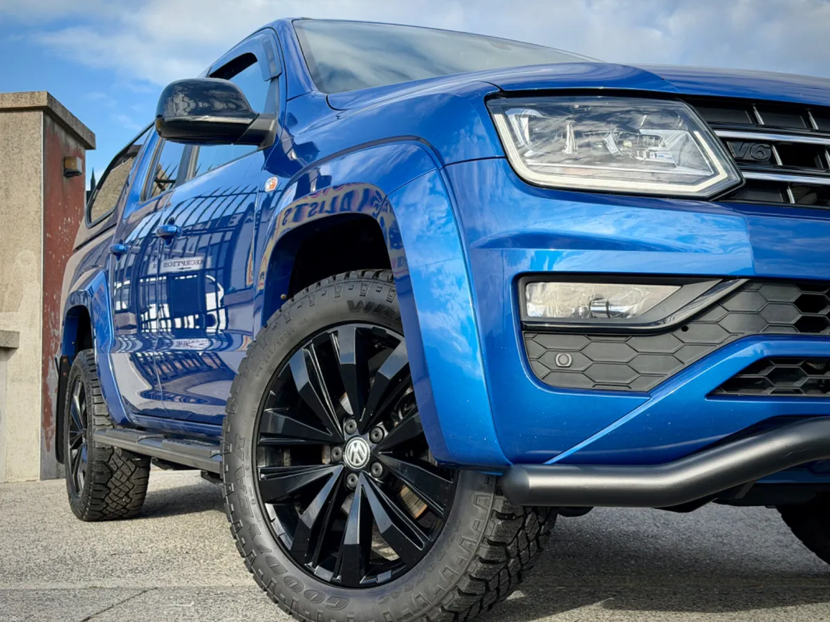 2020 Volkswagen Amarok GENUINE BLACK EDITION!! - Image 5