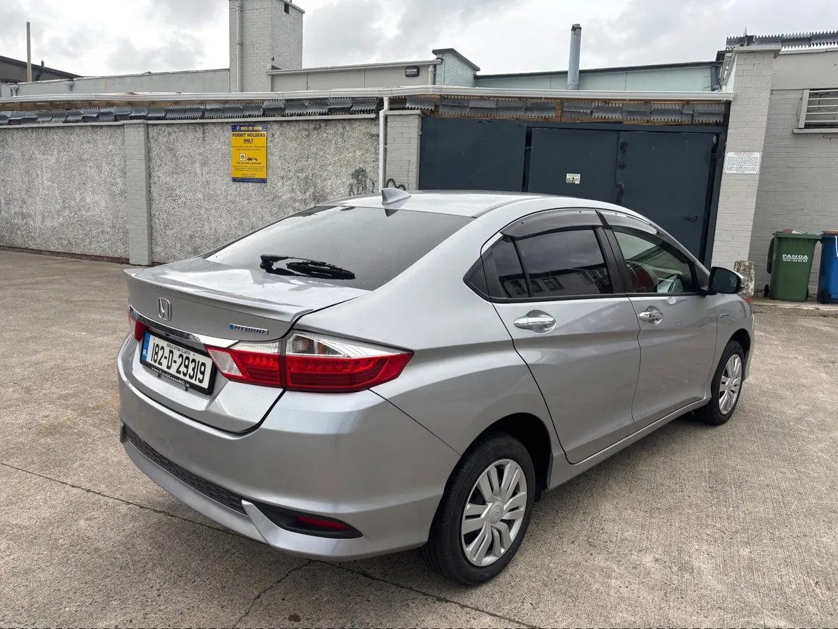 2018 HONDA GRACE – ONLY 54,000 KM – MUST SELL! - Image 4