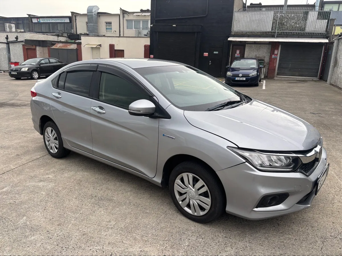 2018 HONDA GRACE – ONLY 54,000 KM – MUST SELL! - Image 6