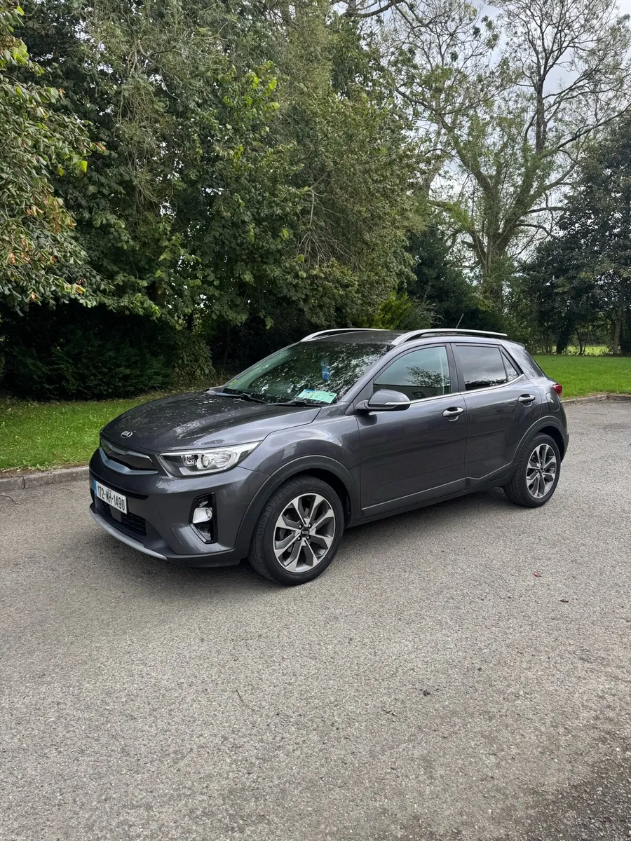 2017 Kia Stonic - Full Kia Service History - Image 1
