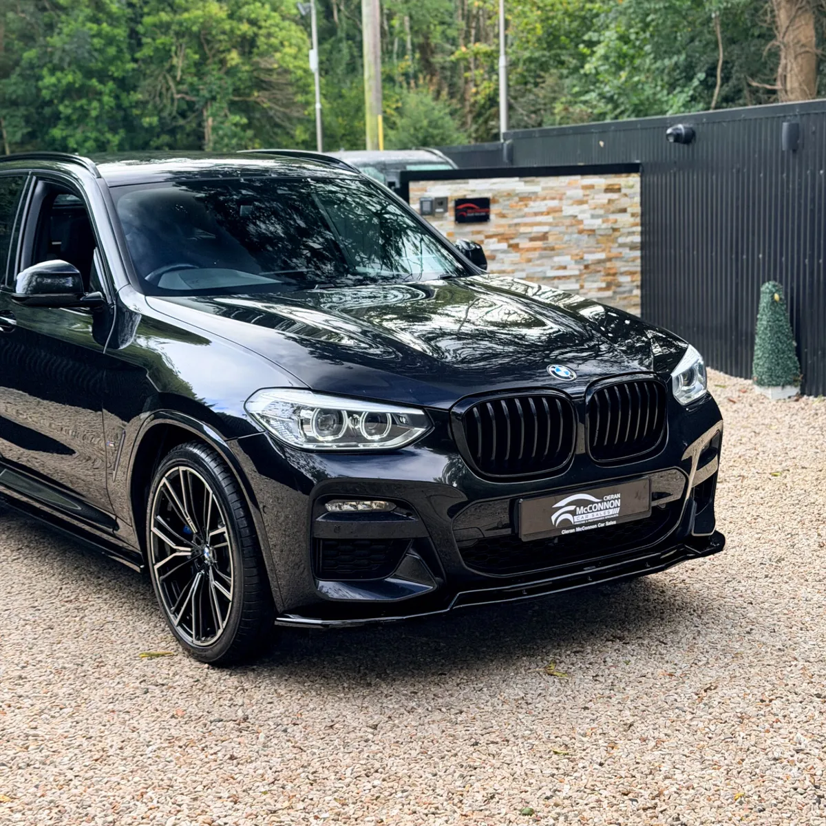 2021 (212) BMW X3 30e M Sport Pro *21” ALLOYS - Image 2