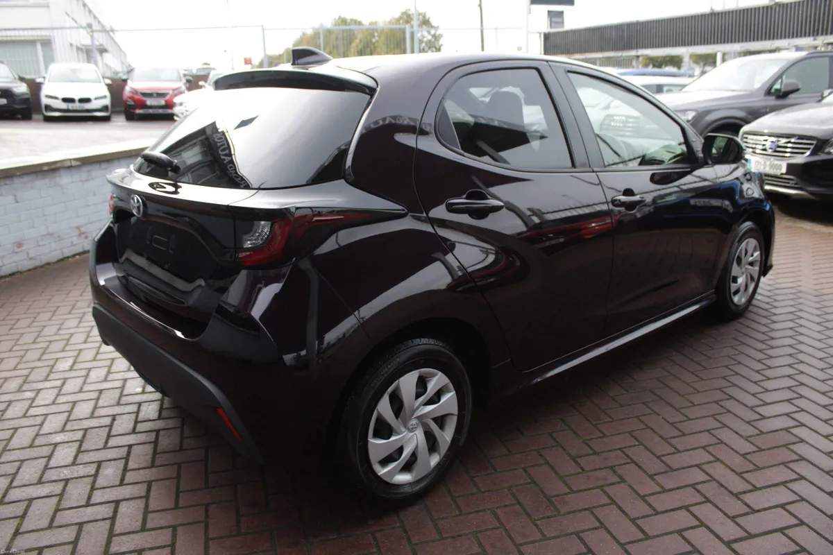 2021 TOYOTA YARIS - Image 4