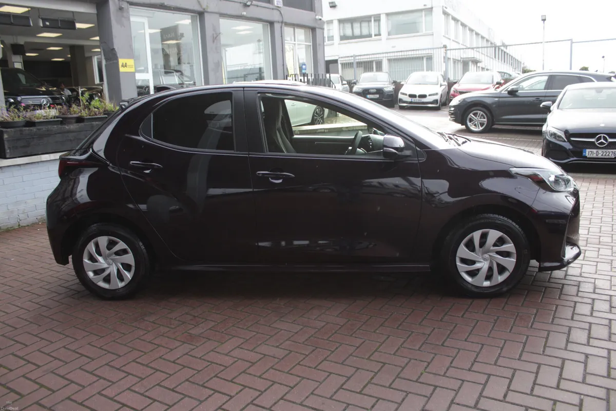 2021 TOYOTA YARIS - Image 3