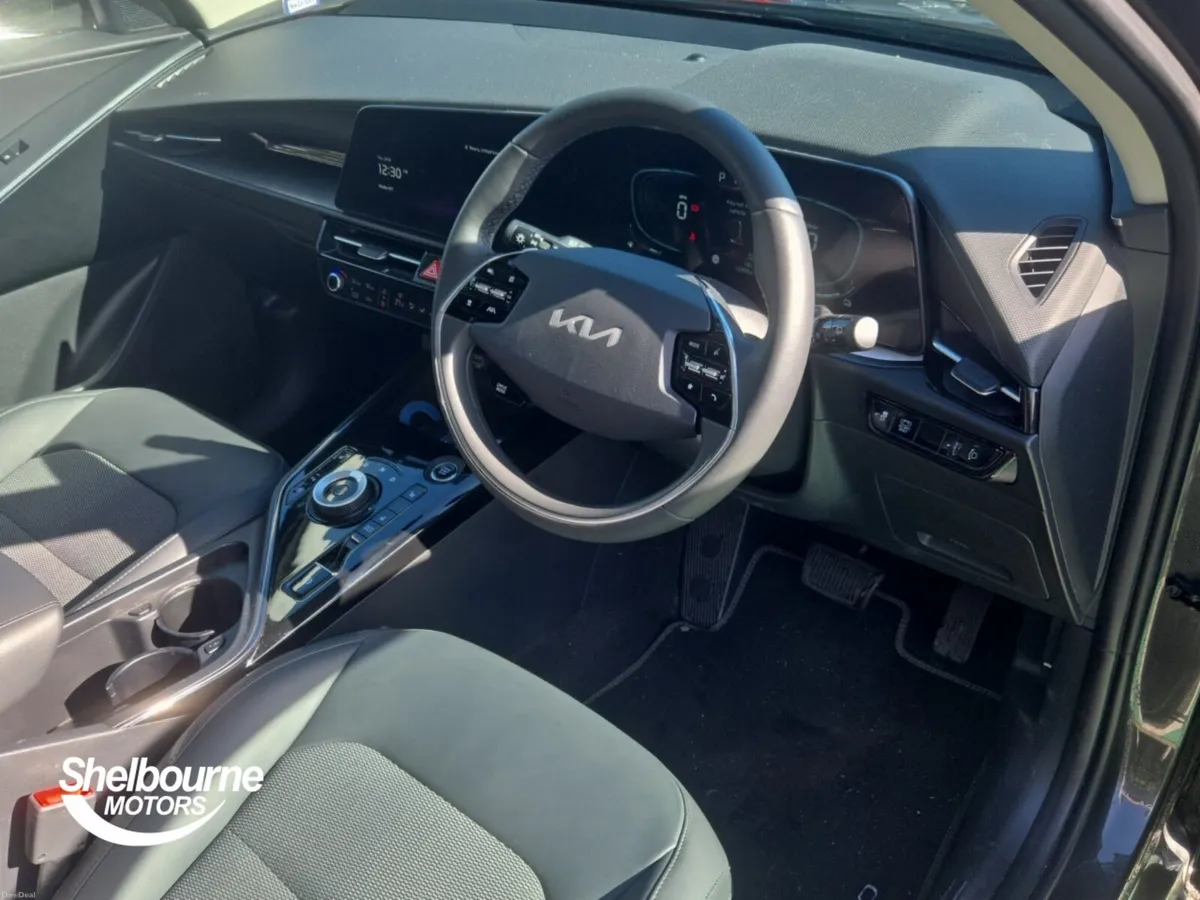 Kia Niro 1.6 GDi 127 Hybrid 3 5dr DCT - Image 2