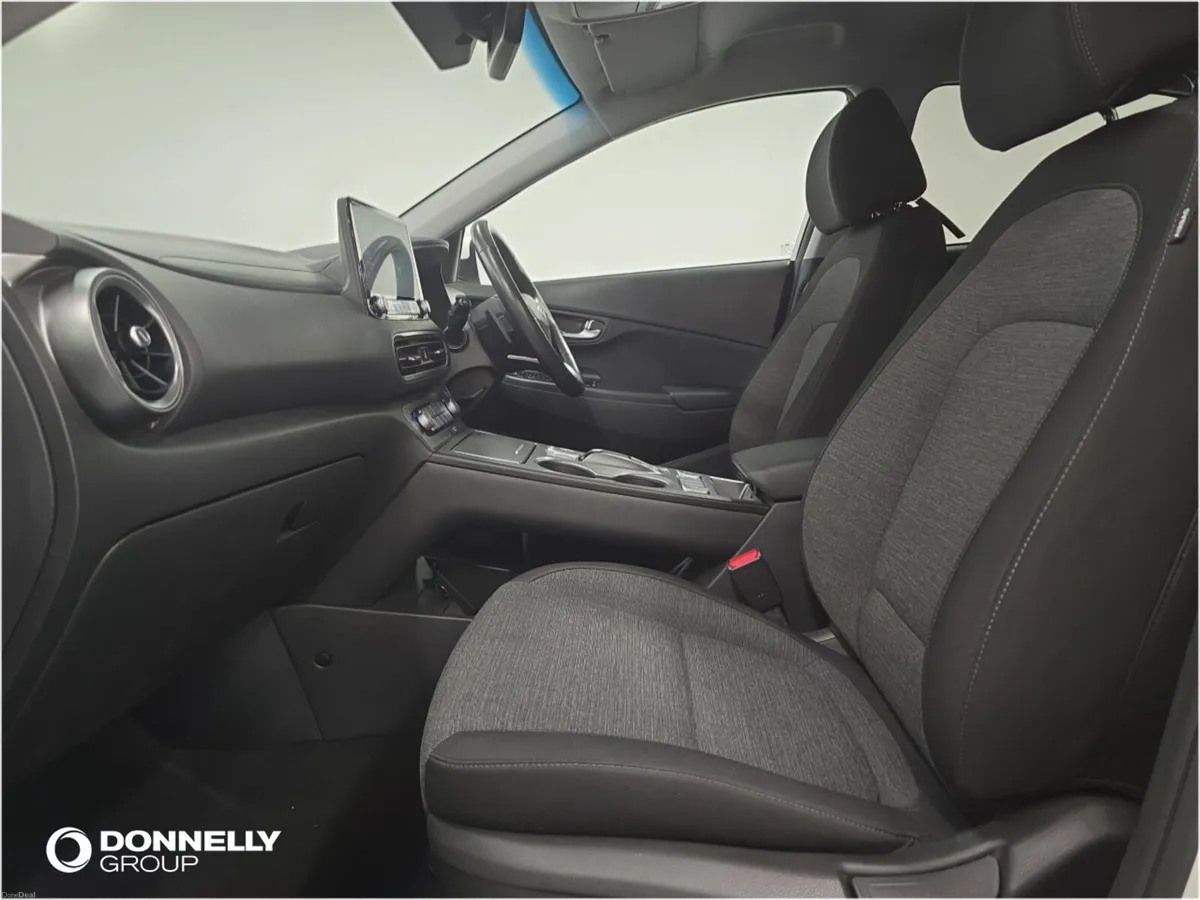 Hyundai Kona 150kW Premium 64kWh 5dr Auto - Image 4