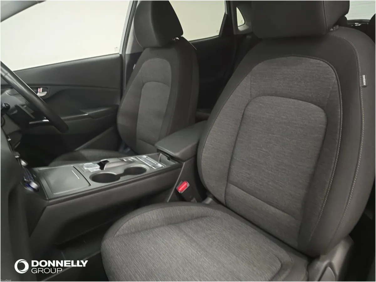 Hyundai Kona 150kW Premium 64kWh 5dr Auto - Image 5