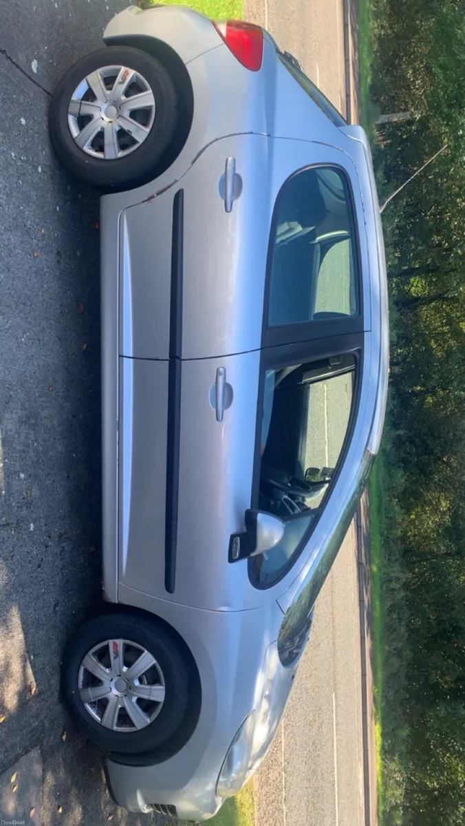 Peugeot 207 - Image 1