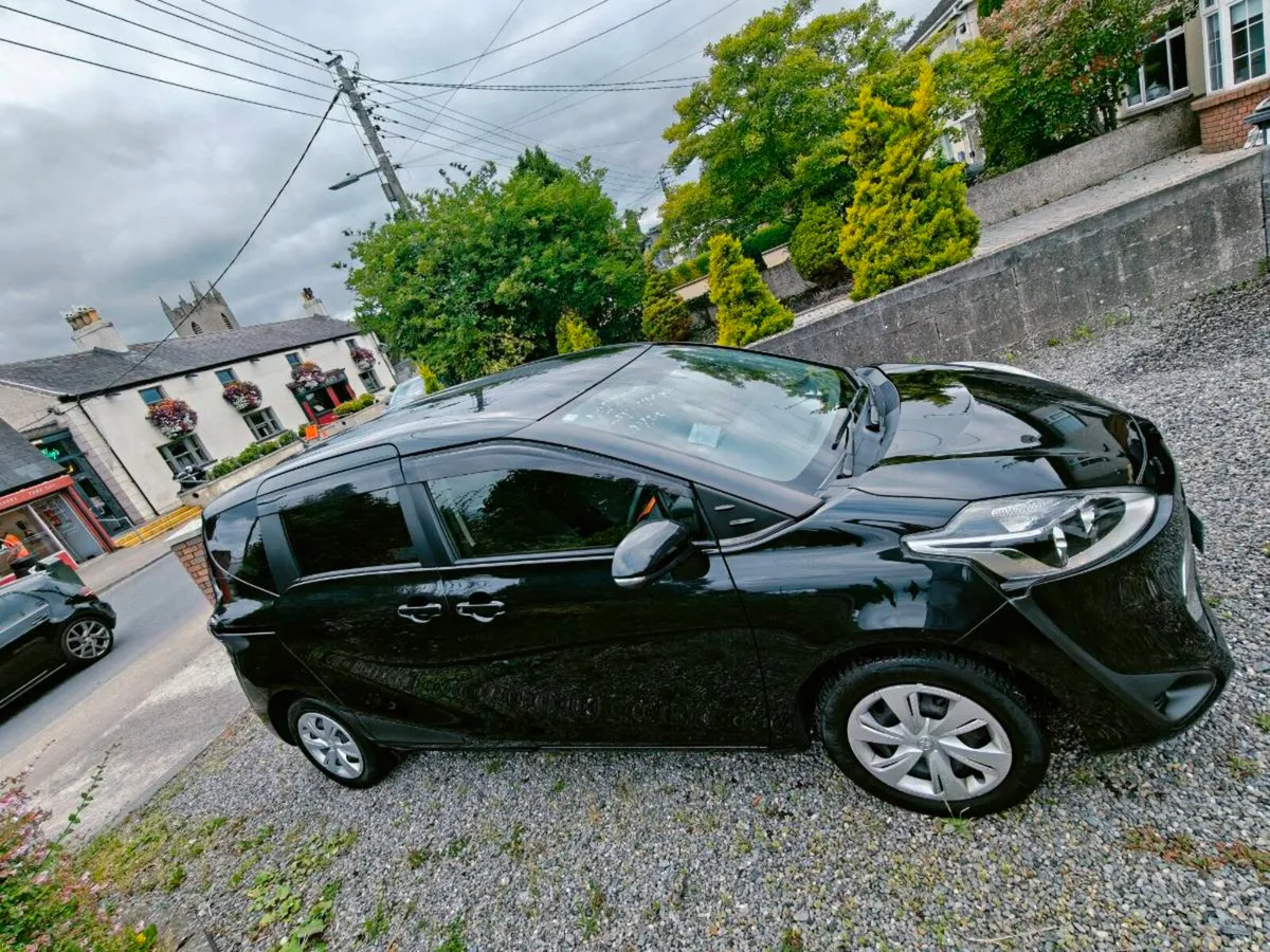 Toyota Sienta 7 Seater - Image 1