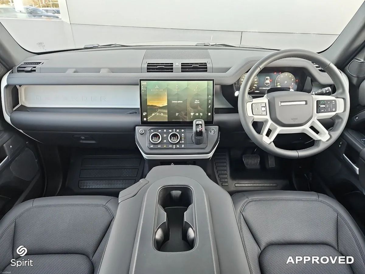 Land Rover Defender 110 2.0 Si4 PHEV 300 PS S - Image 4