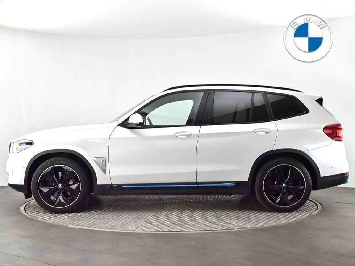 BMW iX3 Premier Edition Pro - Image 3