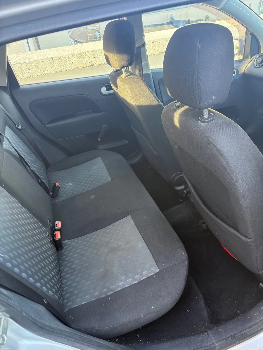 Ford Fiesta 2005 - Image 5
