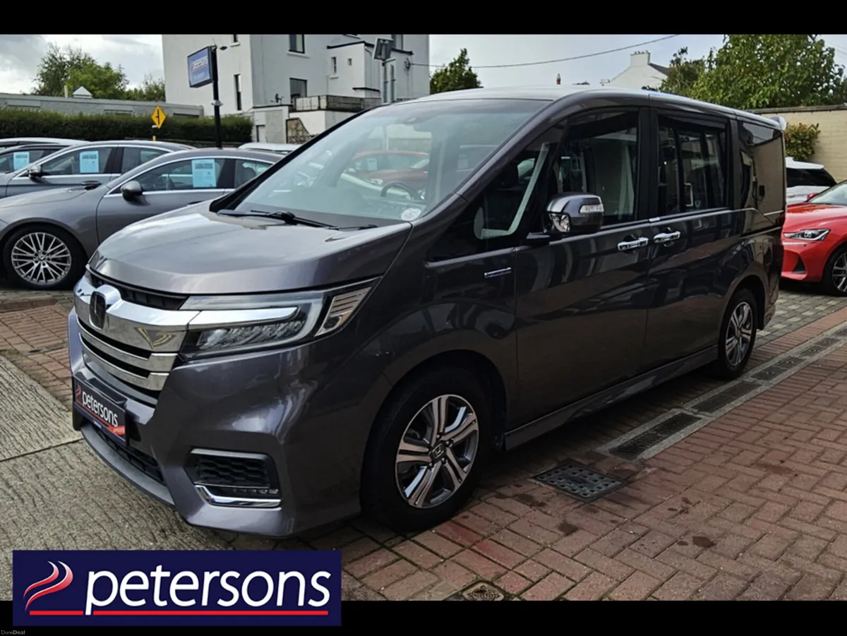 Honda Stepwagon STRADA 5DR AUTOMATIC - Image 4
